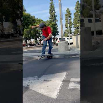 👉🏽 Spanky slides into some slappy action 💥