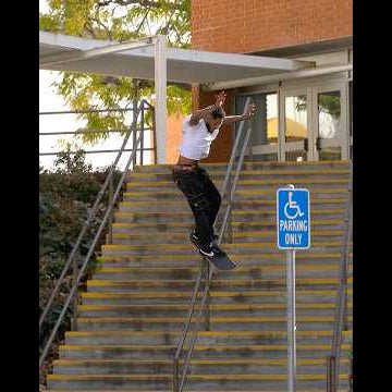 Kwesi Holloway buried this fs feeble ⚰️