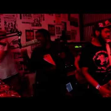 Rough Francis "Black & Red" : Converse Red Light Sessions