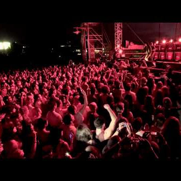 Sleigh Bells performs "Demons" at Converse City Carnage NYC