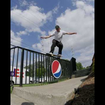Finn Pope and Roman Pabich crushed it in the "Heavy MAKA Parking Lot" video 🤝