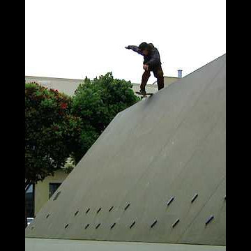 SF SATURDAYS 🌁 Blake Norris conquers the Federal banks 📐