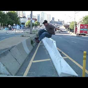 LIMO NIKE FOOTBALL DUNK