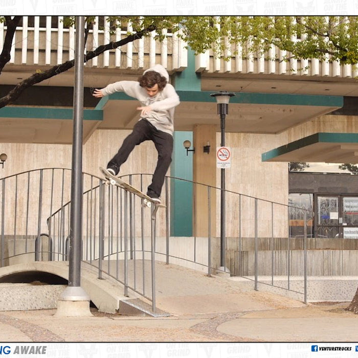 Trevor McClung : Awake