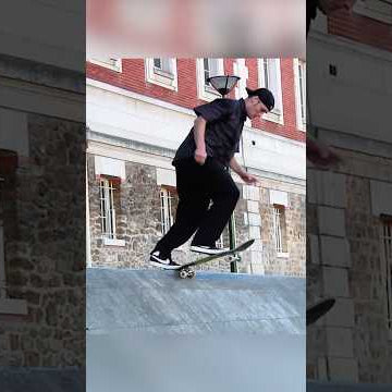 ♠️ Cyrus Bennett’s BLACKOUT TRY in Paris