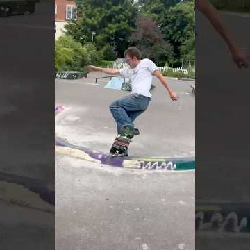 Noseslide 🐍 Diego Todd