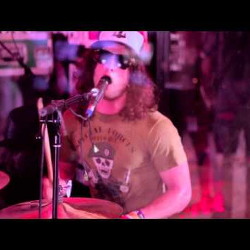 Dirty Fences "Deep In Your Heart" - Converse Red Light Sessions