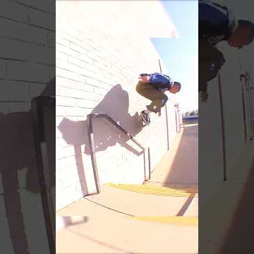 🐶 Ryan Connors kicks off the new Dawg Pound Fan Club vid