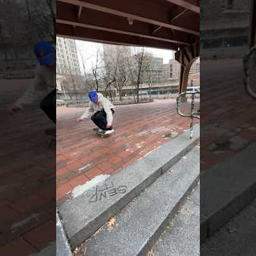 Franky Spears 🗽Nollie Fs Flip