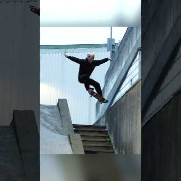 🗣️ Willow Voges Fernandes takes the plunge 🍻