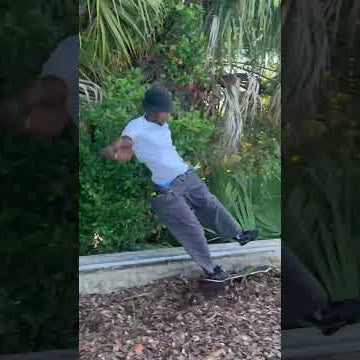 😭 Rahim Shabazz doing a little landscaping 🌳  📹 trapdoorconnections
