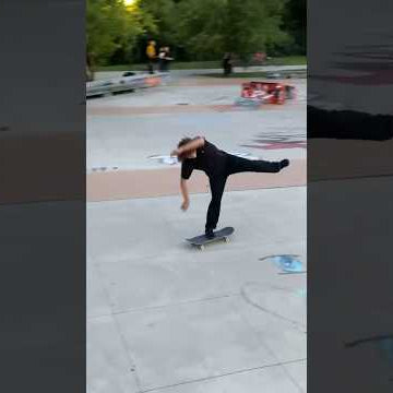 Braden barely hanging on!! 💥