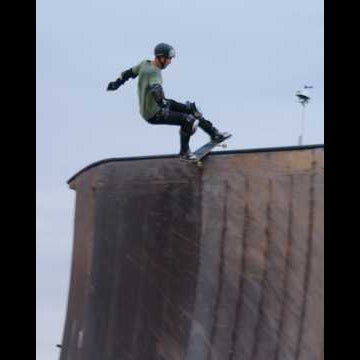 Bob Burnquist's trick in Tom's part is ridiculous 😳