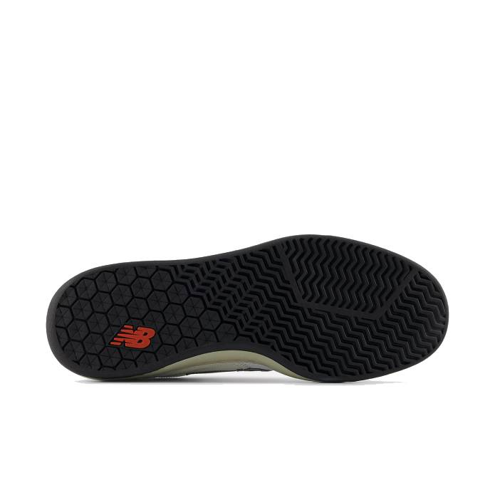 440 V2 (White / Black)