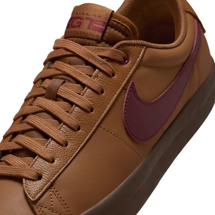 Blazer Low Pro GT (Lt British Tan / Dark Team Red)