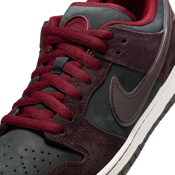 Dunk Low Pro QS (Riot Skate Shop)