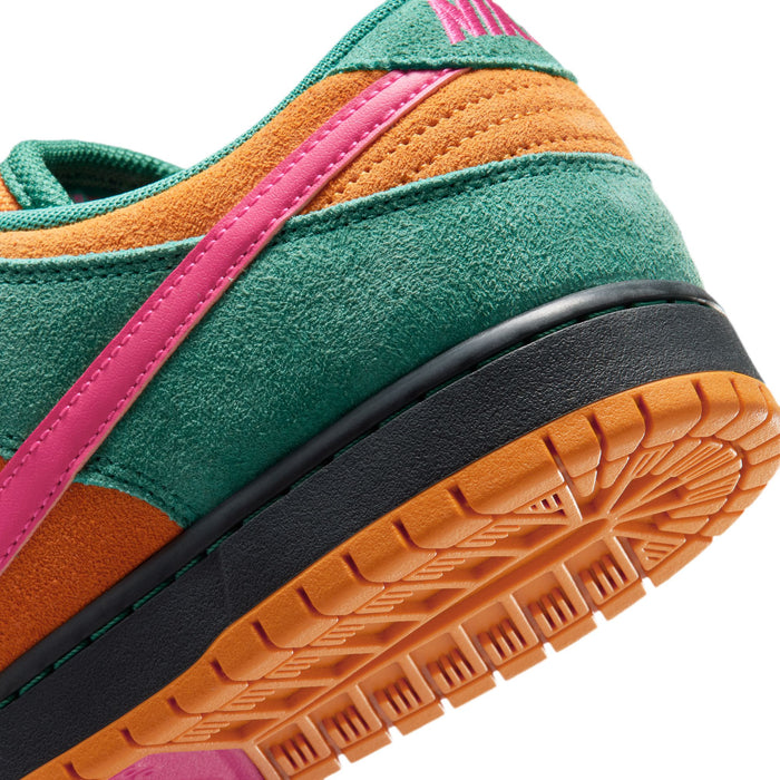Dunk Low Pro (Green Noise/Watermelon-Light Curry)