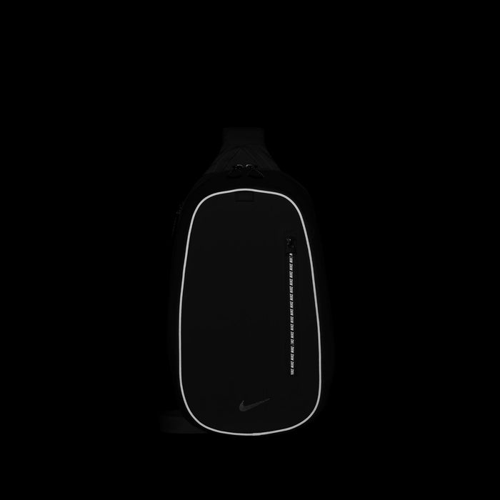 Commute Sling Bag (Black/Black/Reflect Silver)