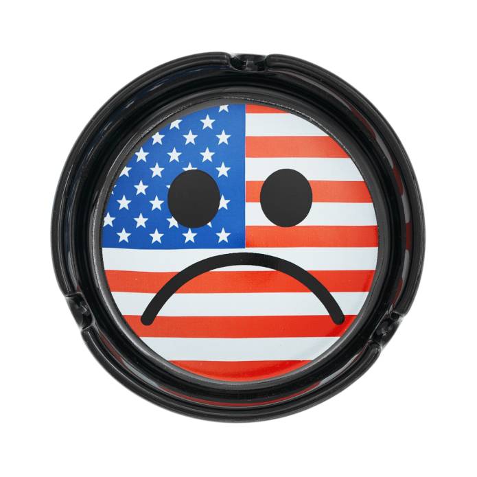 American Sad Ashtray (Black)