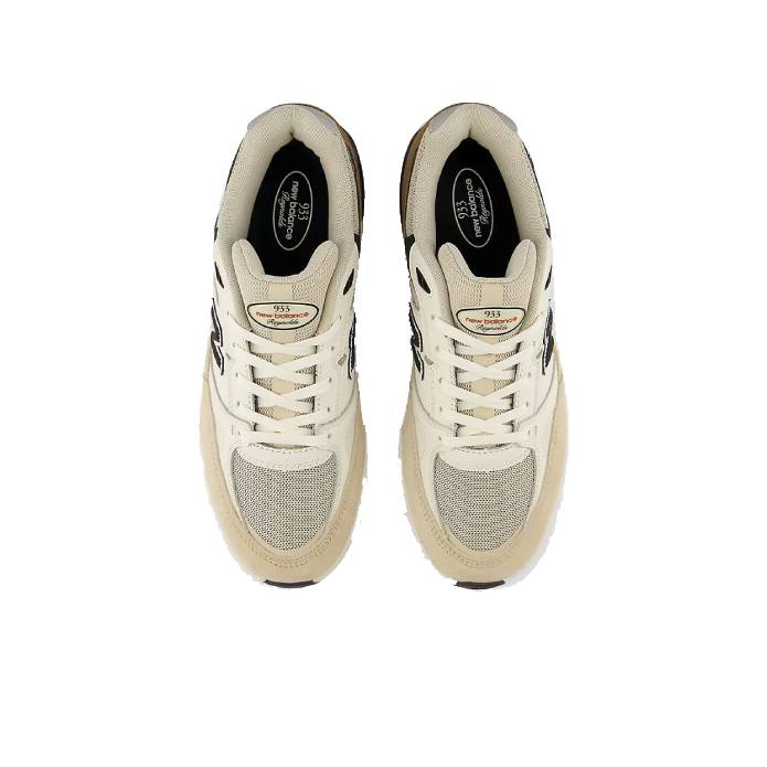 Andrew Reynolds 933 (Quicksand/Sea Salt)