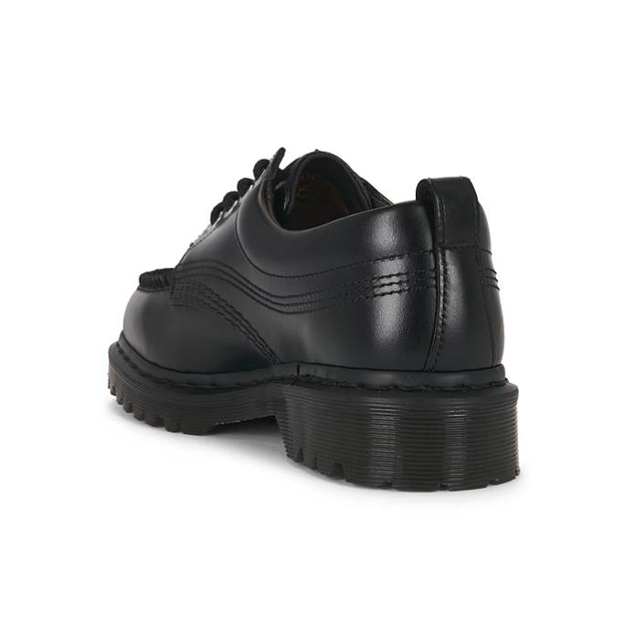 Lowell Stud (Black Analine)